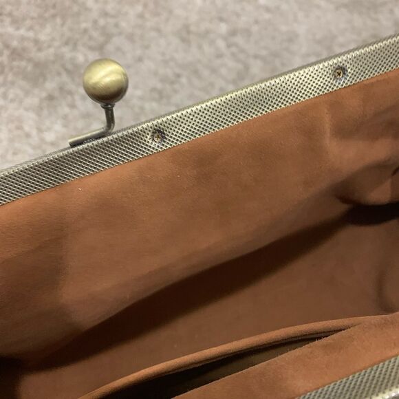 Handmade Genuine Leather Embossed Leaves Kisslock Clutch/Shoulder Bag/Crossbody - Picture 13 of 13